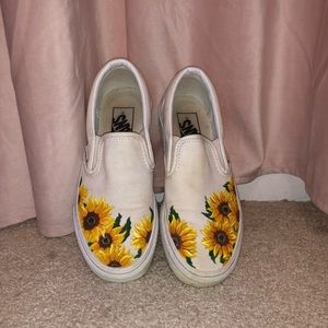 CUSTOM VANS!
